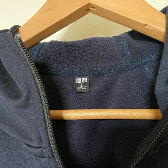 UNIQLO Dark Blue Sweater - Picture 2 of 3